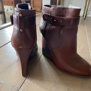 Tori Burch Wedge Boots size-9
